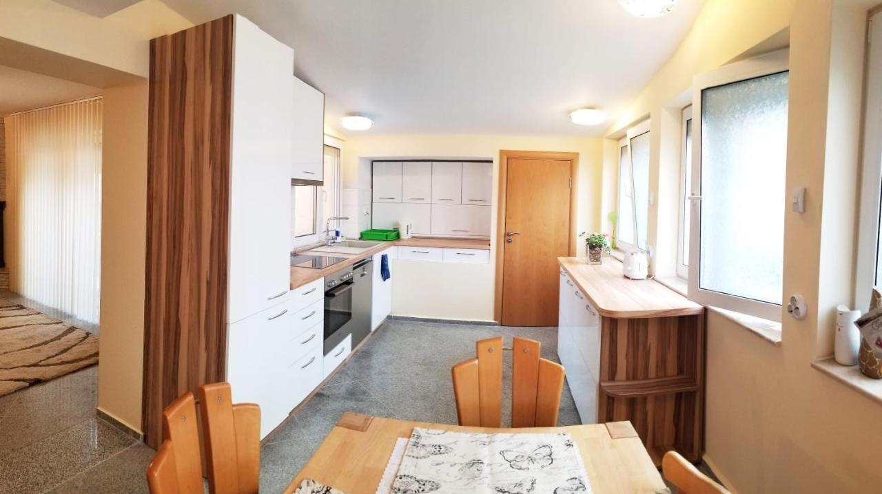 A Spacious 3 Bedroom Apartment In Bad Abbach/Regensburg 外观 照片